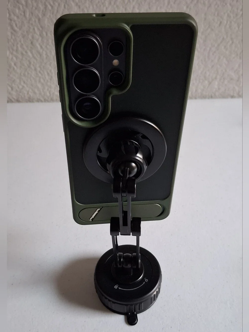 Adjustable and Rotating 360 Magnetic Suction Phone Mount